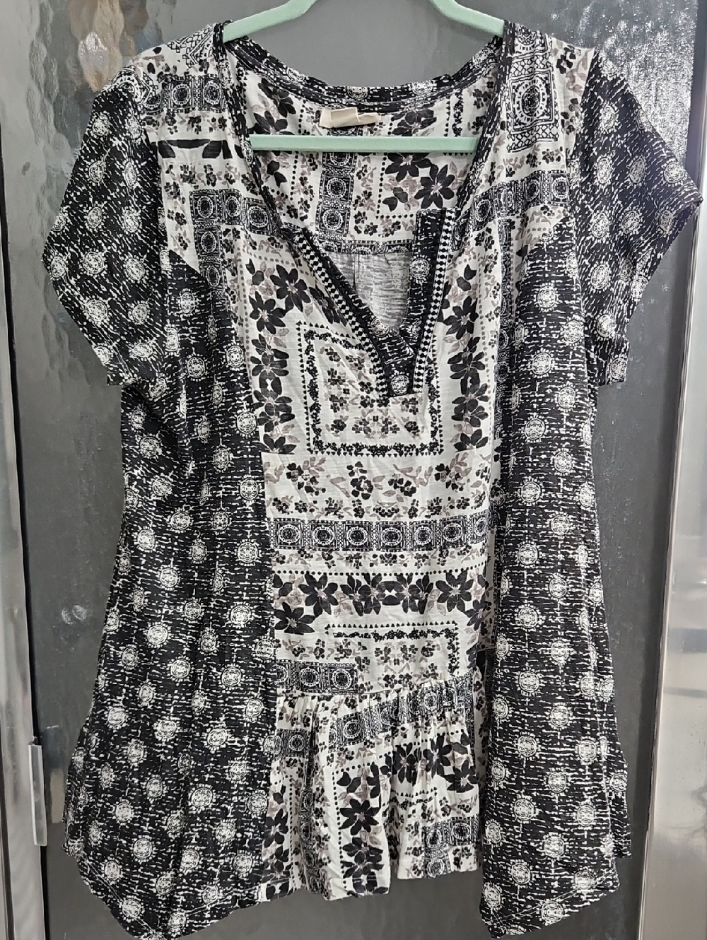 Black & White Floral Patchwork Tunic Top